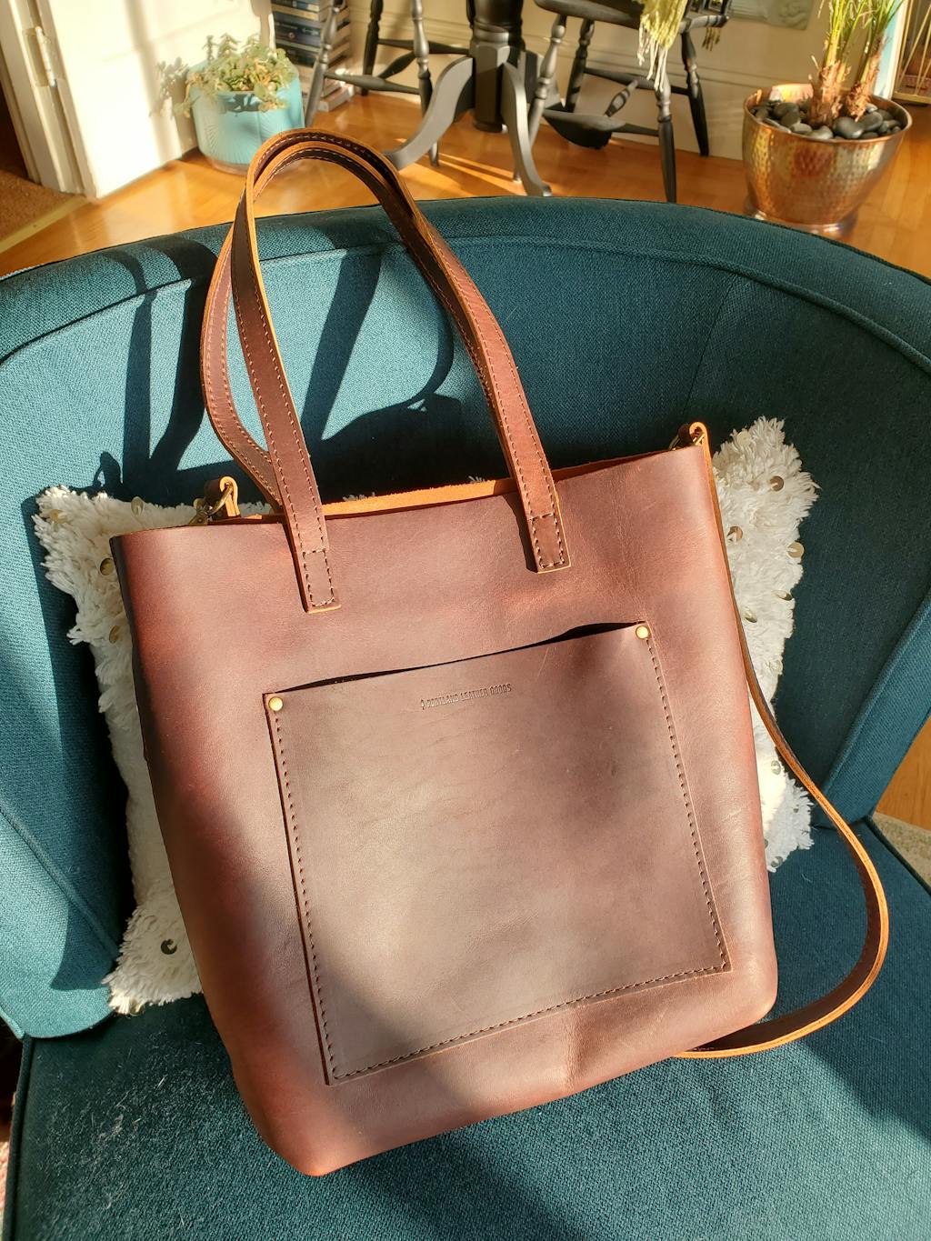 Portland buy Leather Goods Crossbody Zippered Tote in Wine