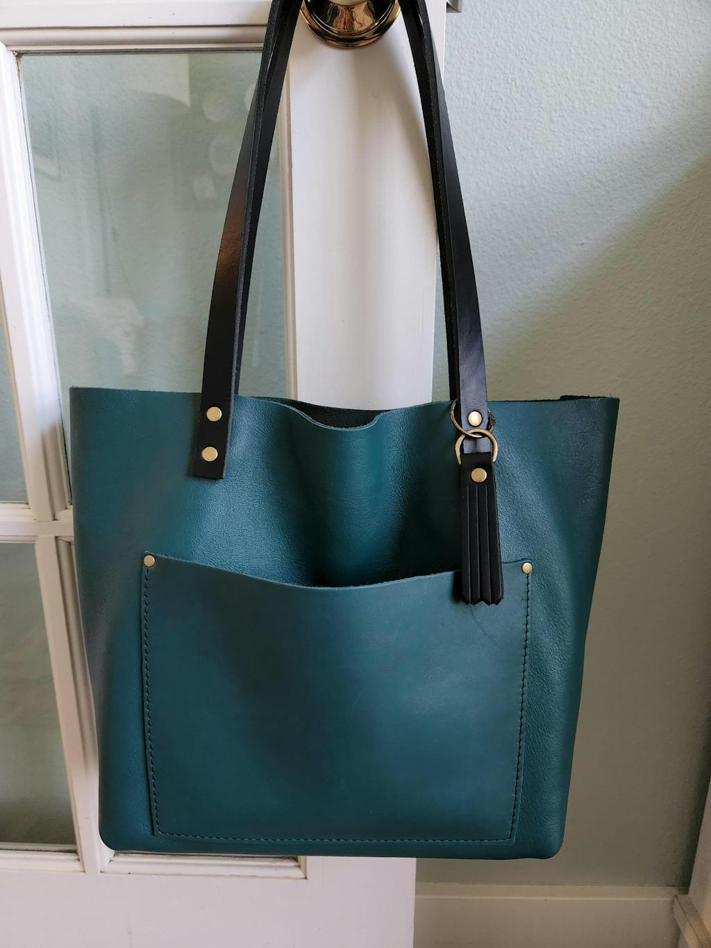 Portland Leather Zip deals Tote, Honeycomb w/ Tassel purse charm