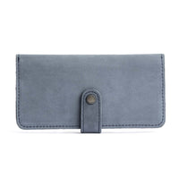 Storm | Leather wallet with snap closed