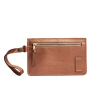 Hava | Flat leather pouch with zipper and wristlet