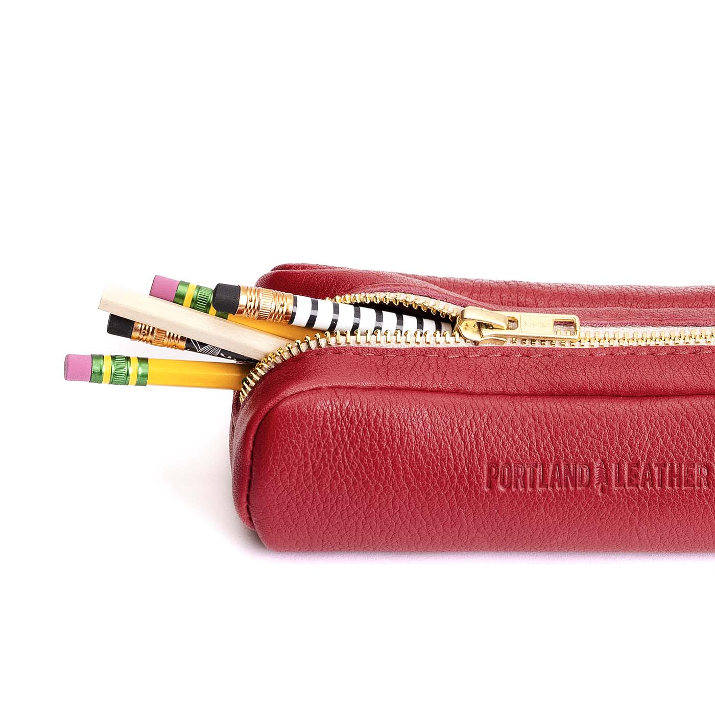 Sugar | Leather pouch with a curved top and zipper