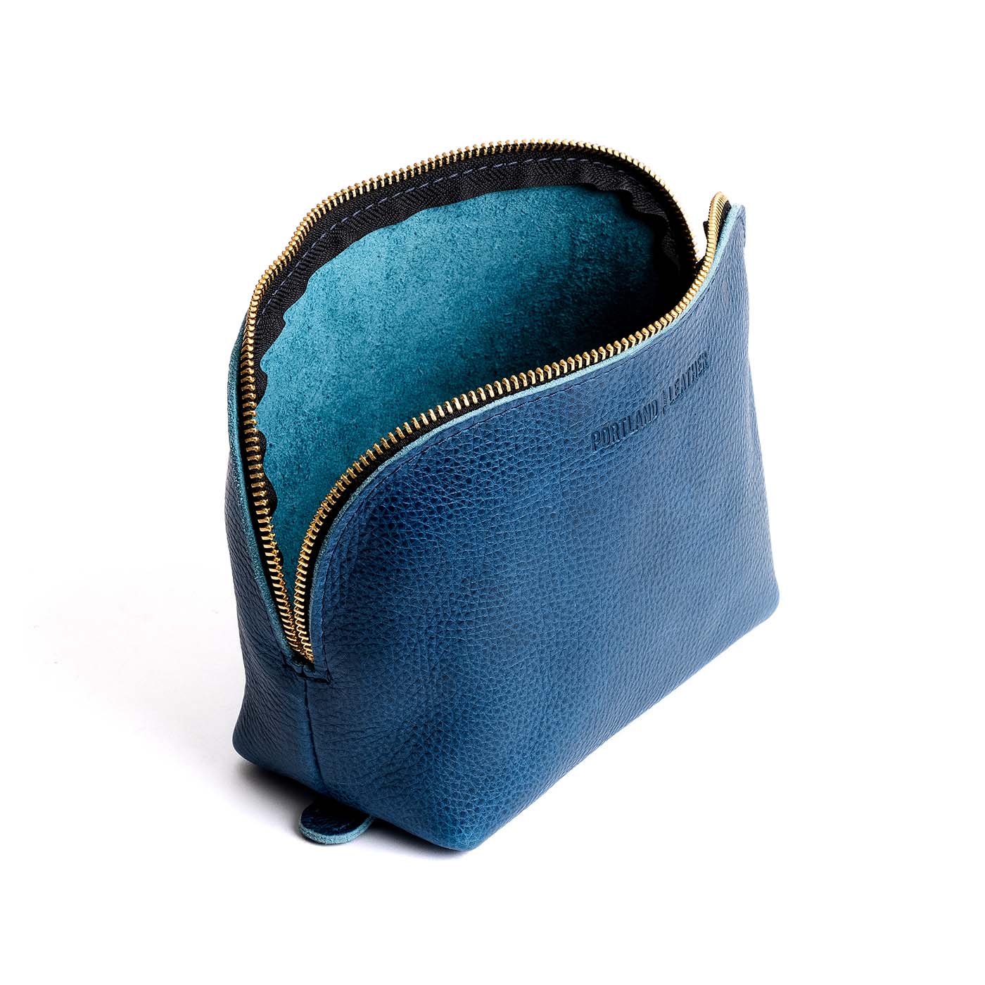 Caspian*Belladonna | Leather makeup bag with curved top zipper and flat bottom