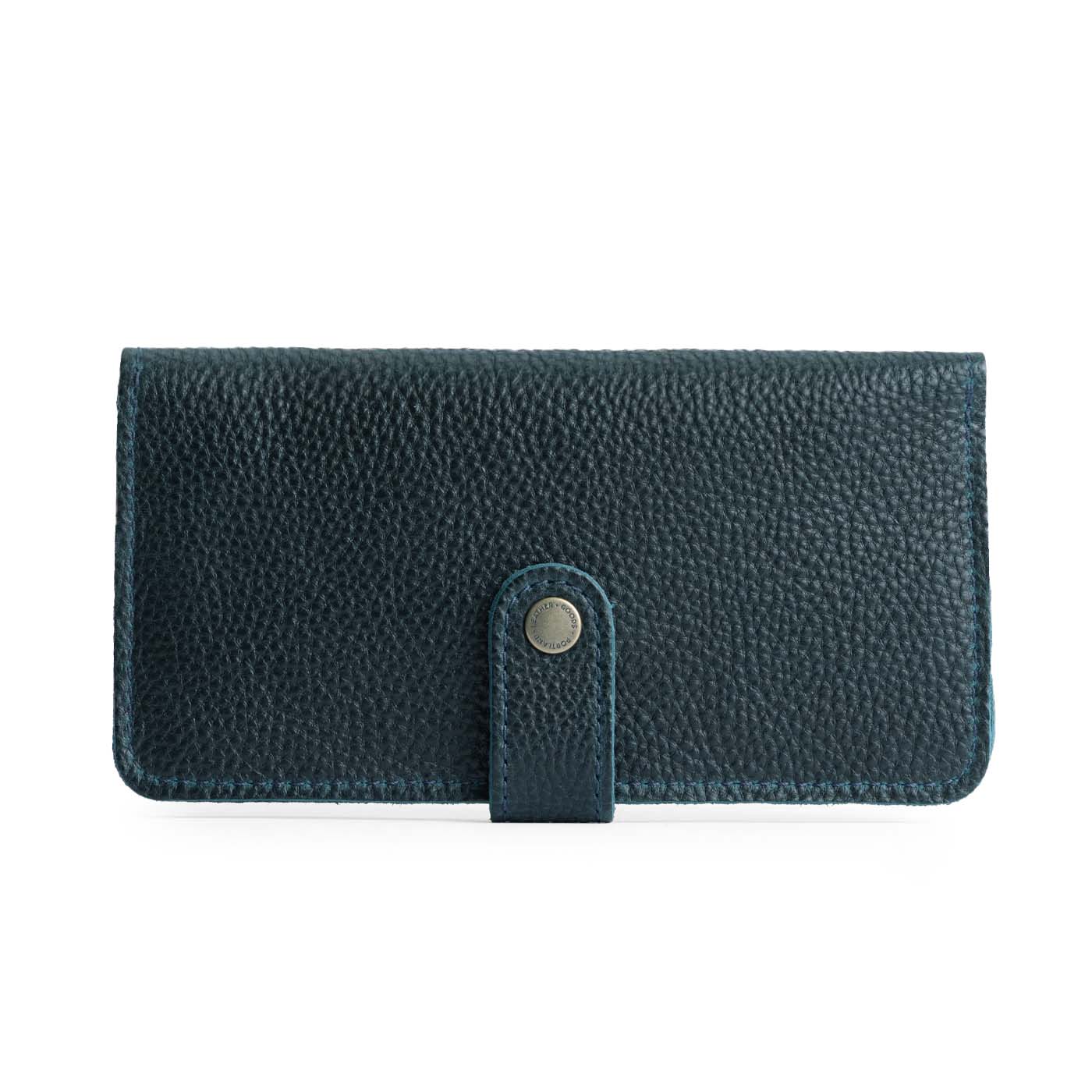 Boreal | Leather wallet with snap closed