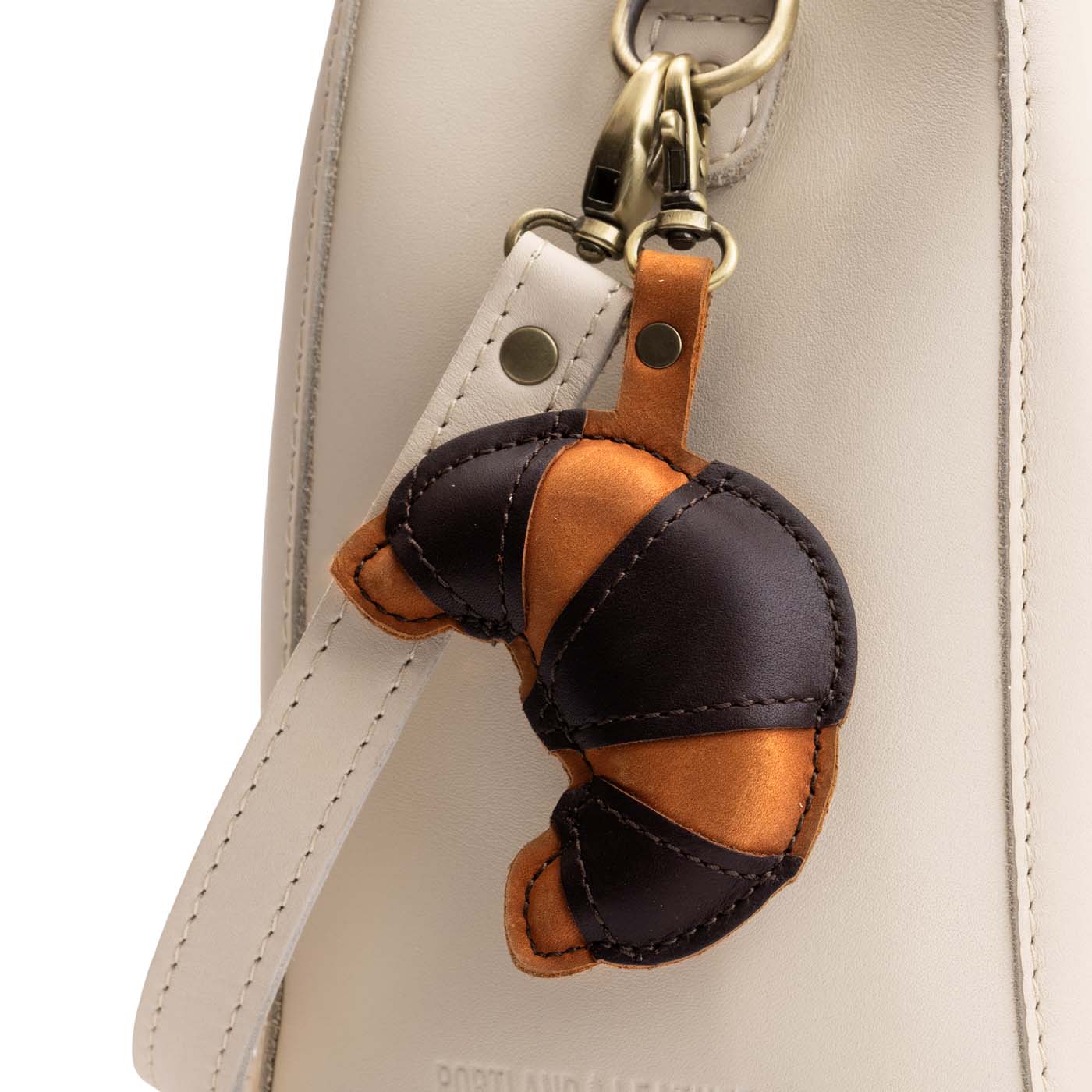 Grizzly | Croissant shaped leather keychain with lobster claw clasp