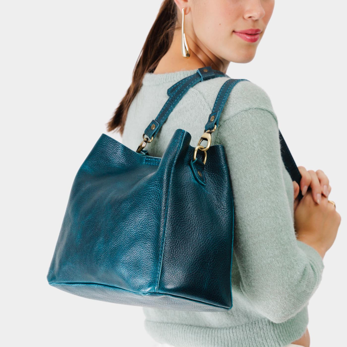 Lagoon | symmetrical bucket bag with latch closure and removable crossbody strap