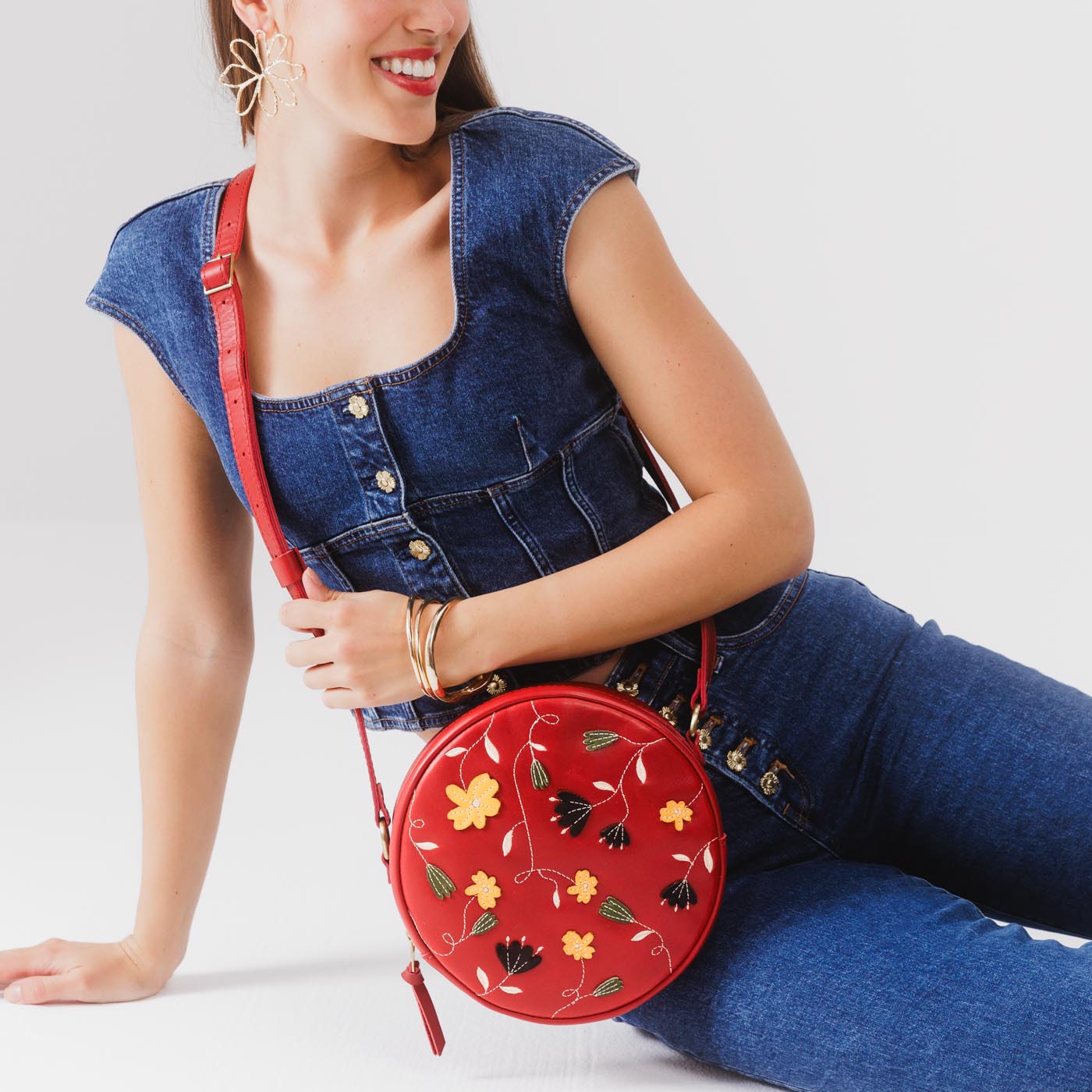 Folklore Ruby*Large | Circle shaped crossbody bag with embroidered flower design