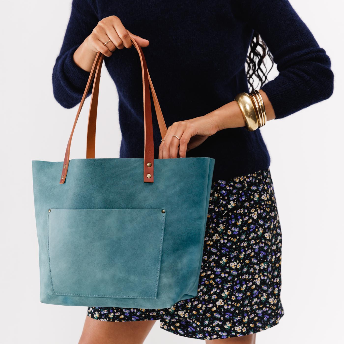 Oak river purchases leather tote bag teal never carried