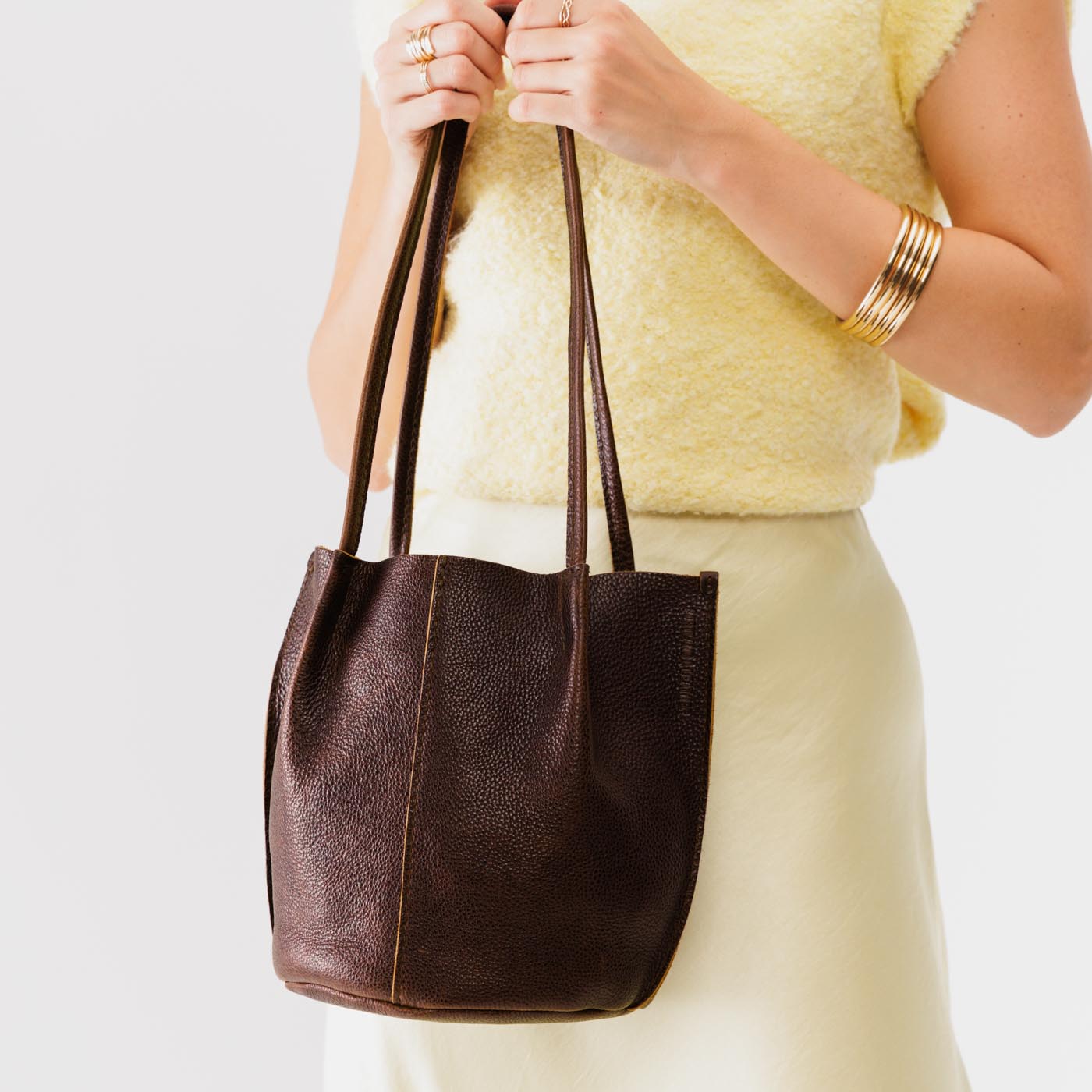 Coldbrew*Classic | Petite bucket shaped tote bag with matching leather handles