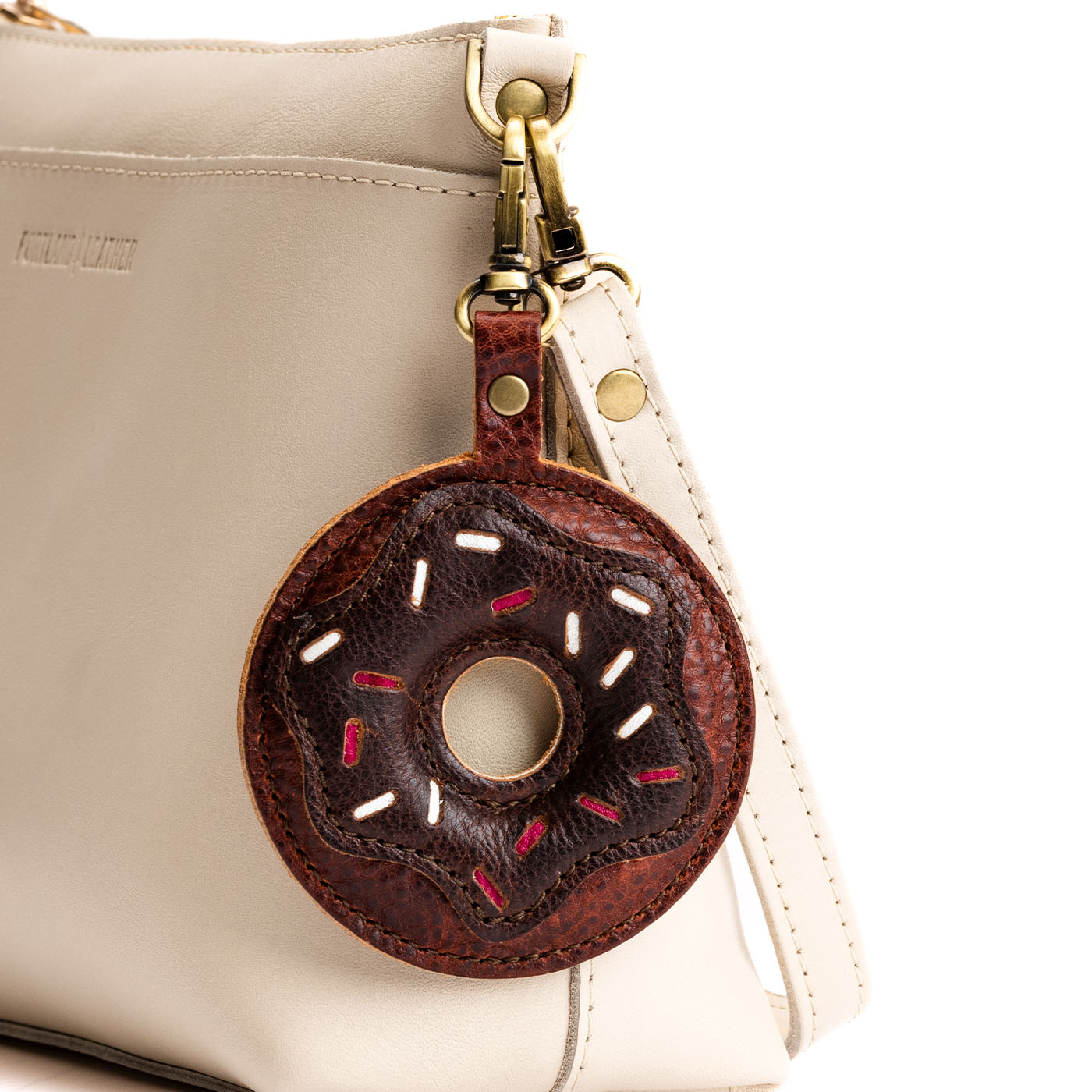 Coldbrew | Donut shaped keychain with sprinkles