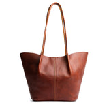 Nutmeg Large | Wide bucket shaped tote bag with matching leather handles