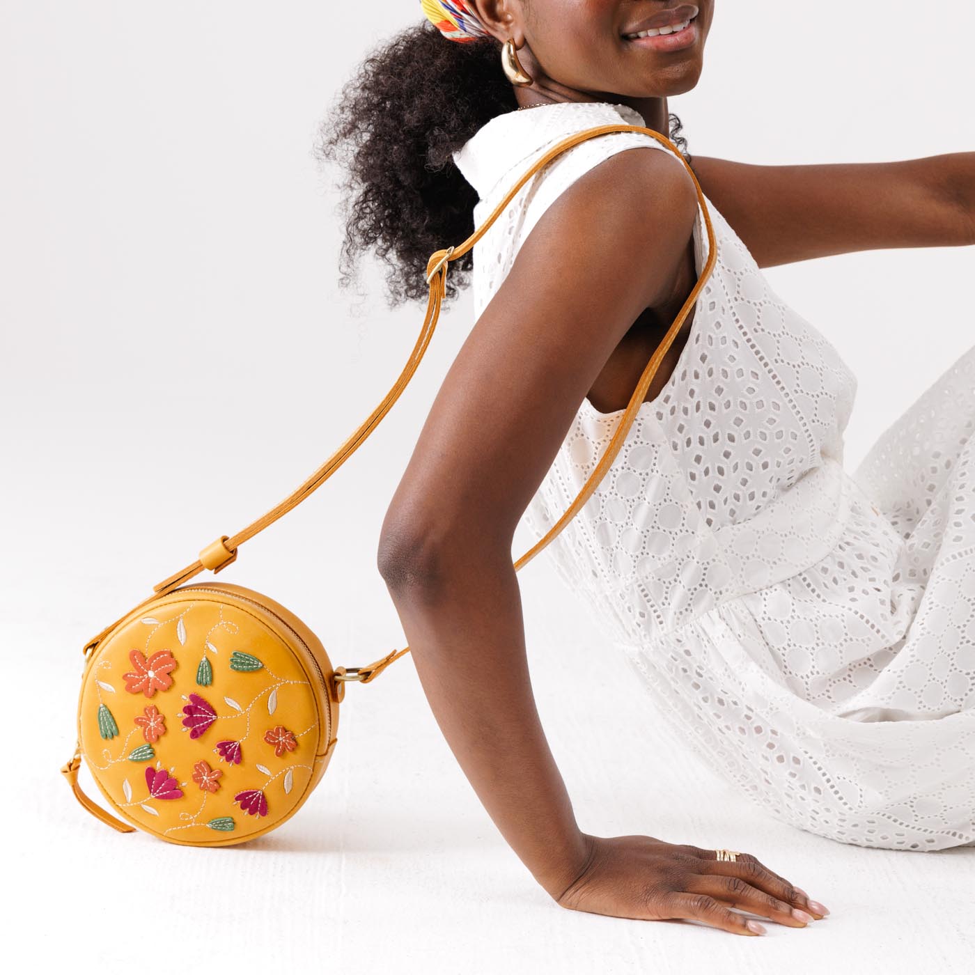 Folklore Sunflower*Small  | Circle shaped crossbody bag with embroidered flower design