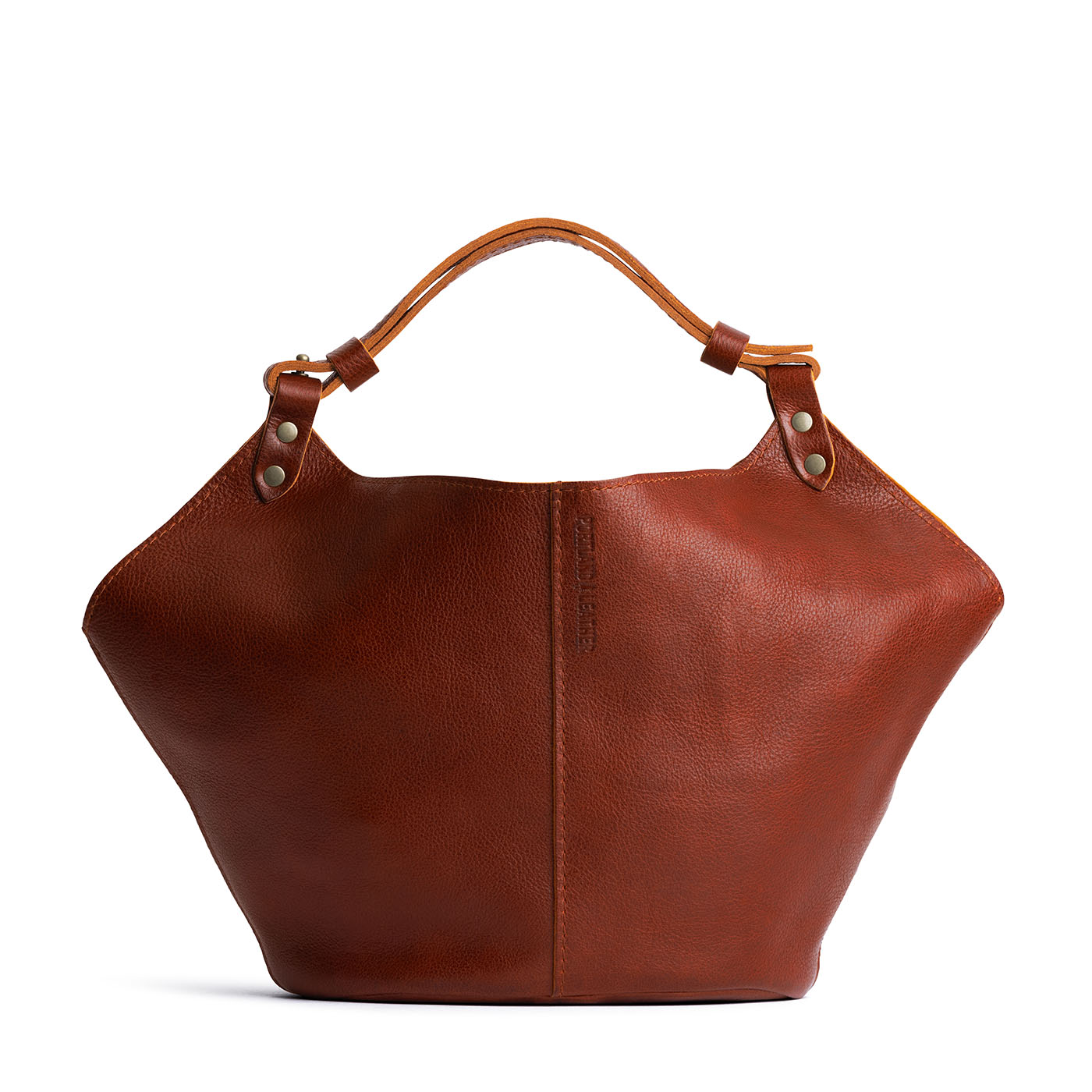 Nutmeg*Large | Structured bucket shaped handbag with an adjustable shoulder strap