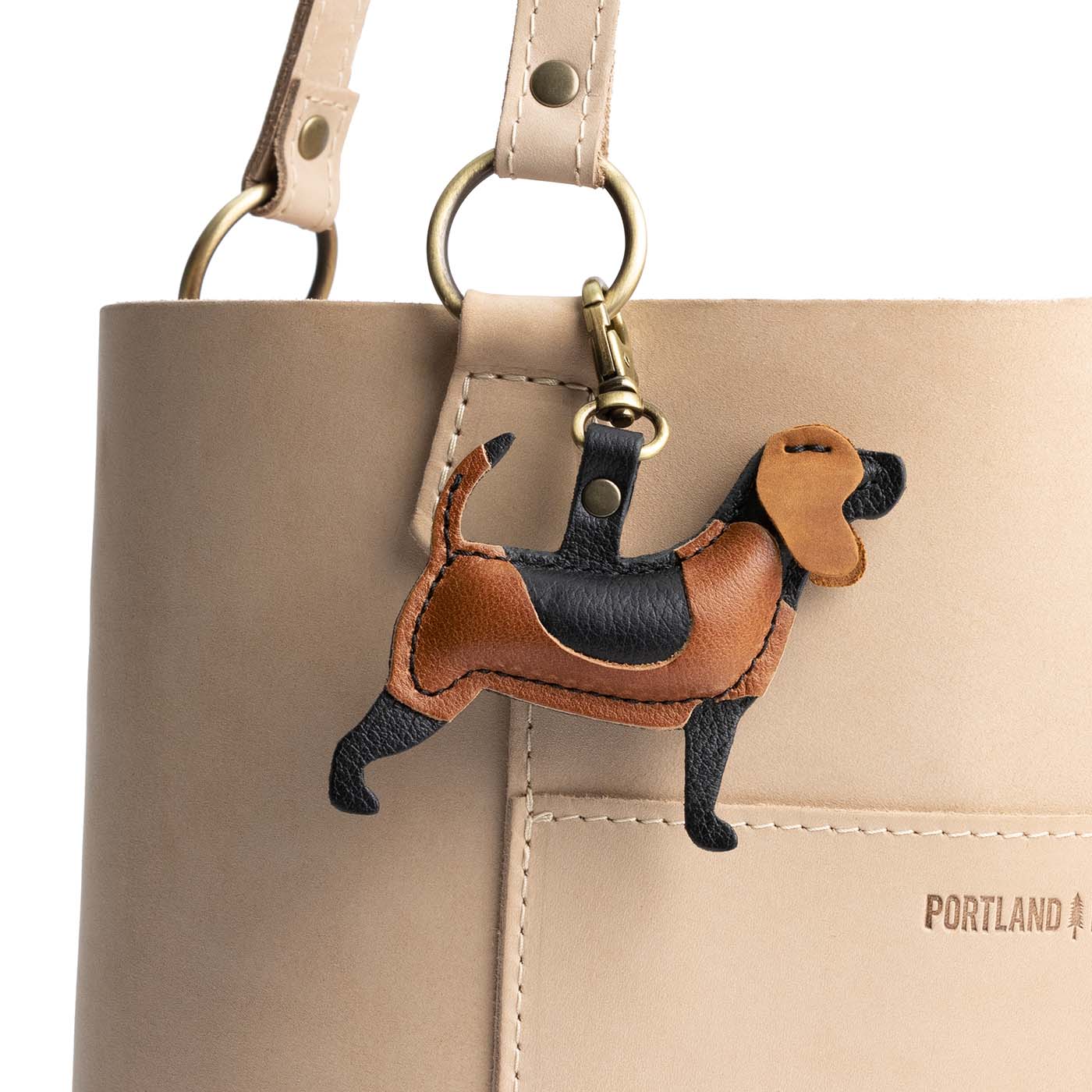 Dakota | Leather hound dog shaped keychain with metal lobster clasp