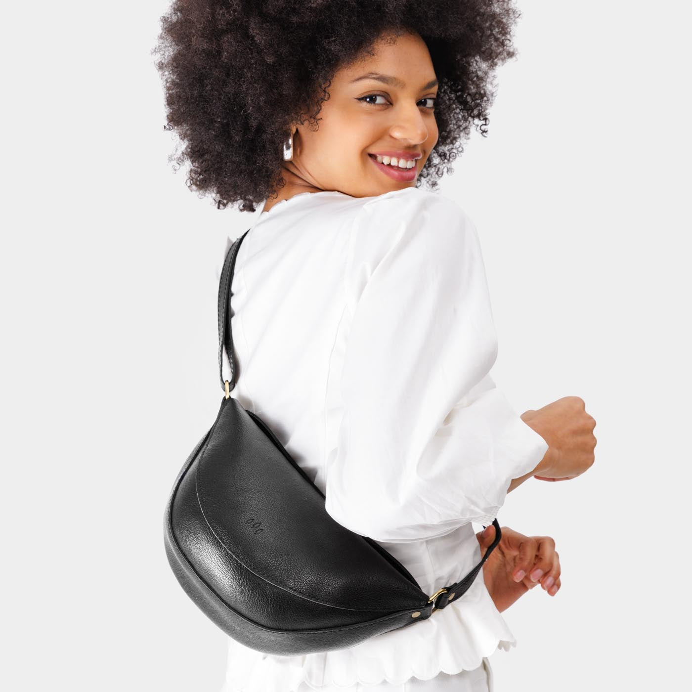 Pebbled--black*Medium | Half circle shaped sling bag