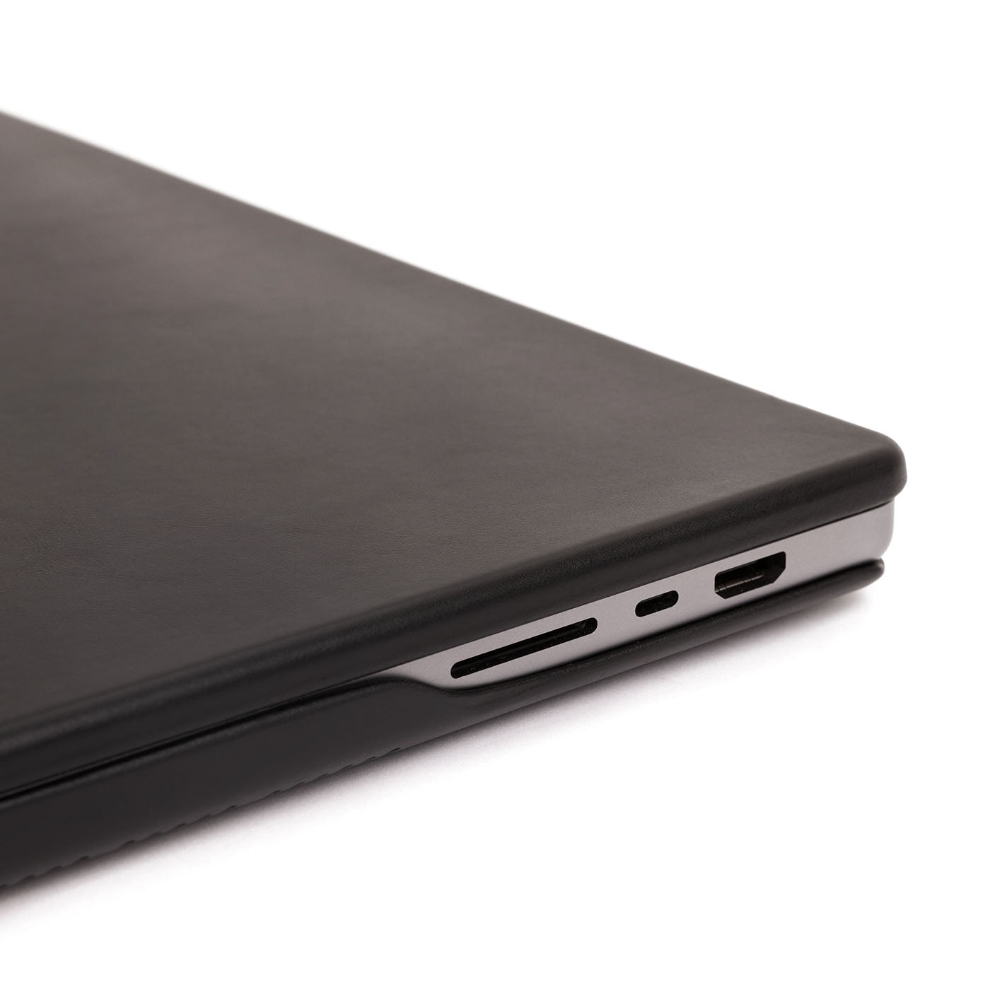 Black*16 Pro | Macbbok leather cover