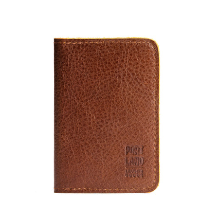 Nuez | Leather passport case with PLG logo