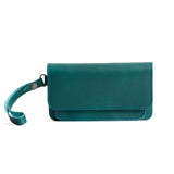 Caribbean | Leather wallet clutch with wristlet and magnetic closure