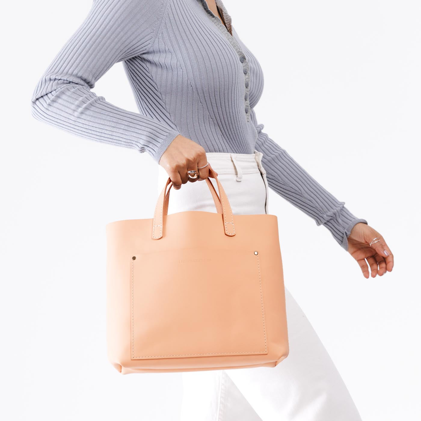 Mamey*Classic | Midsize crossbody tote with handles and a pocket