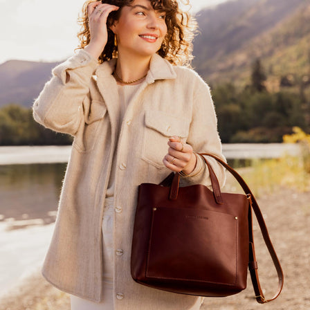 Cognac*Zipper | Midsize crossbody tote with handles and a pocket