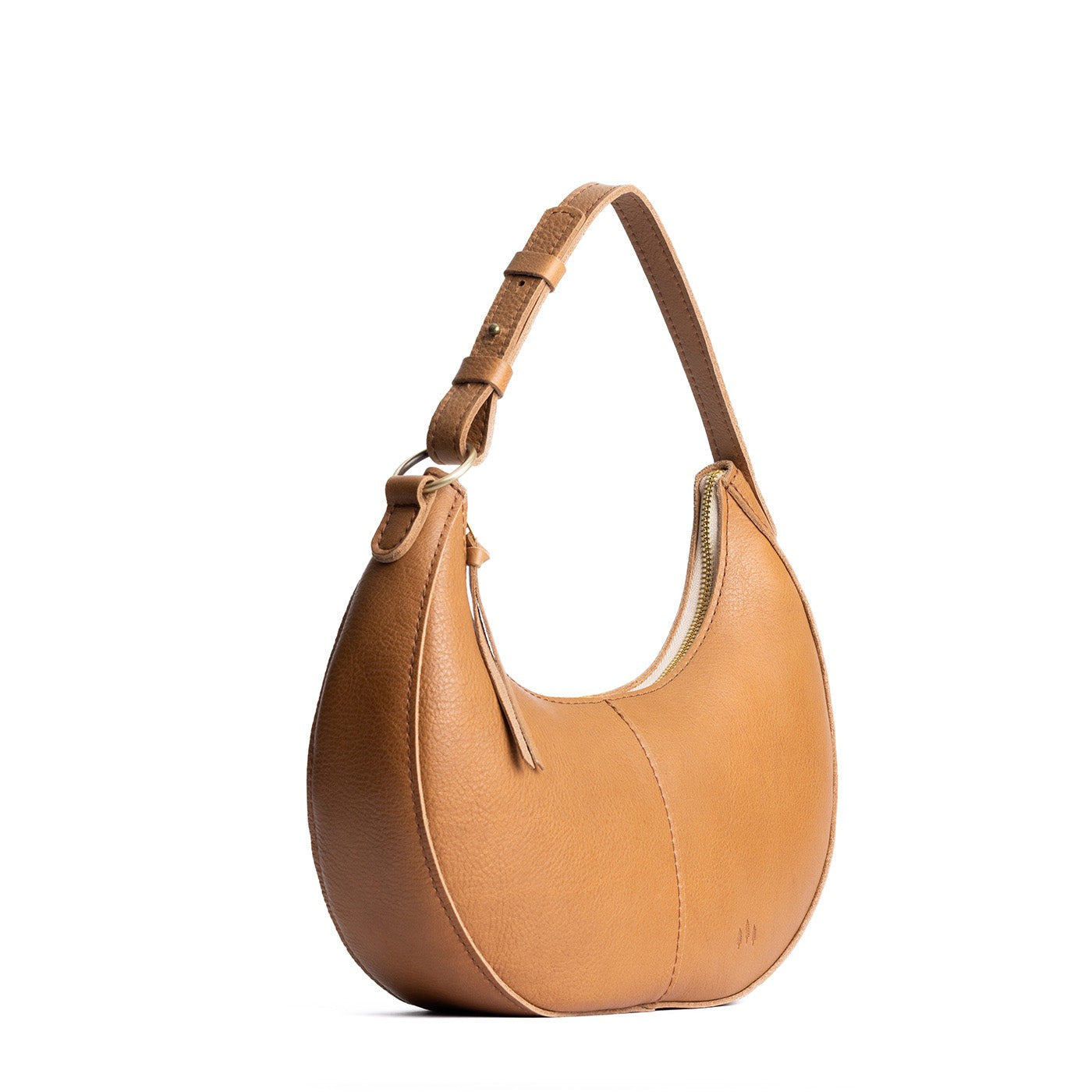 Shortbread*Classic | Crescent shaped shoulder bag with zipper closure and adjustable strap