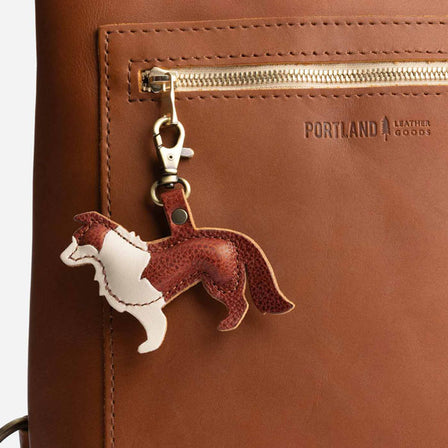 Nutmeg | Leather border collie shaped keychain with metal lobster clasp