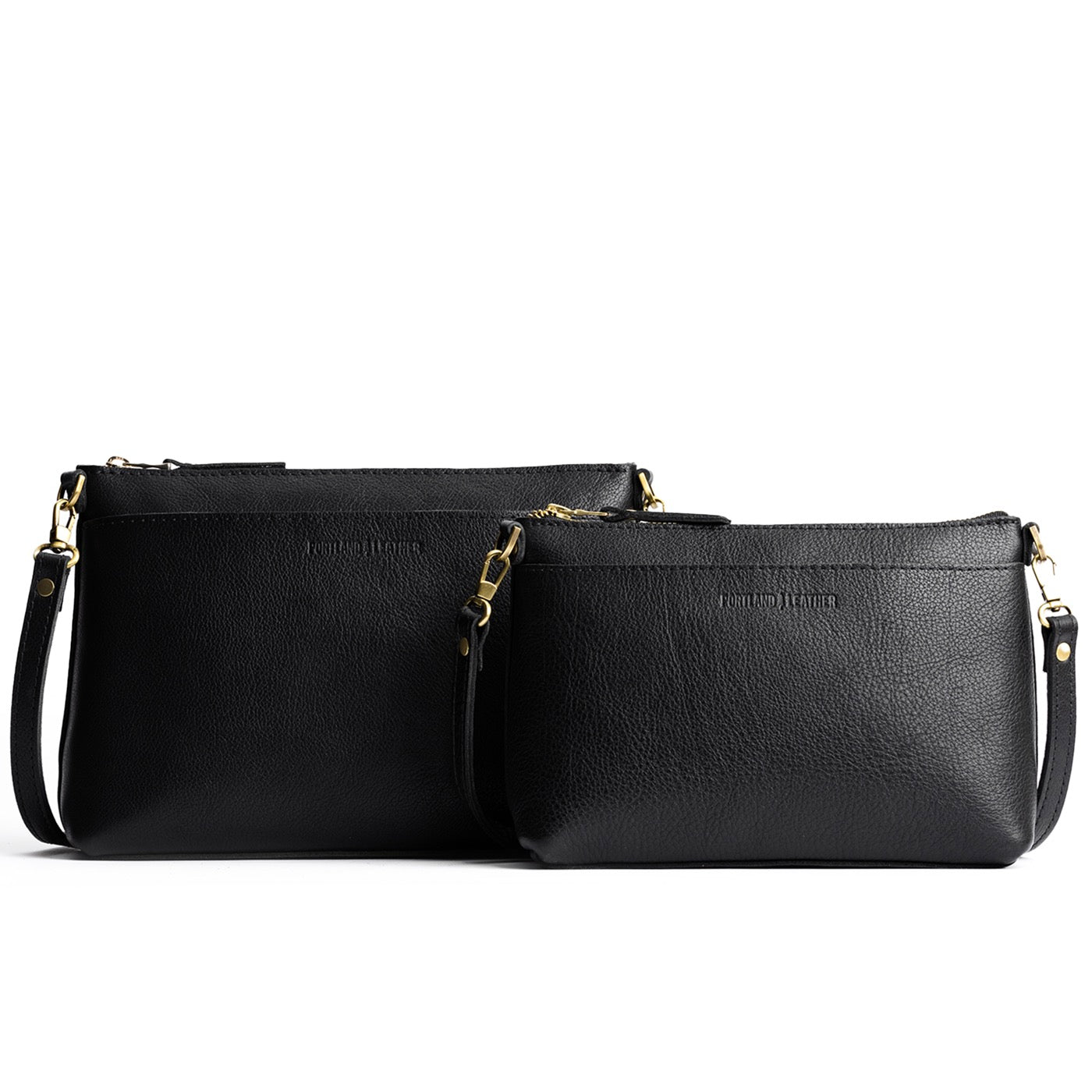 Pebbled--black | Comparison of both sizes of Poppy Purse