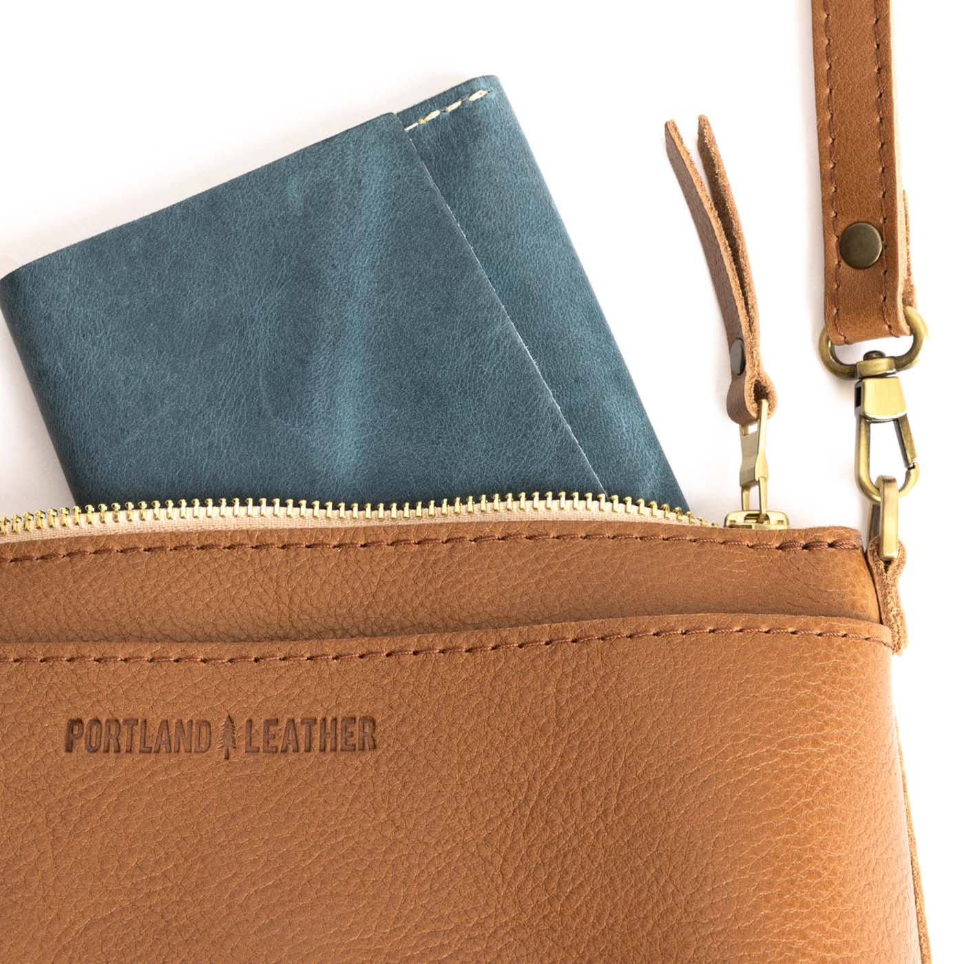 Shortbread | Zip top petite crossbody bag with detachable strap