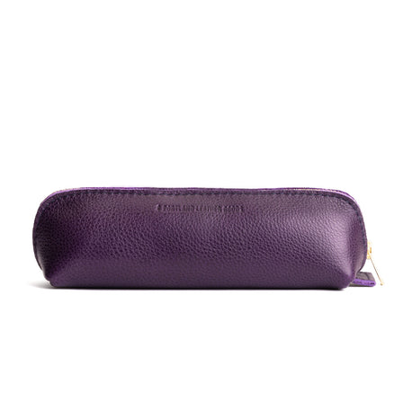 Empire | Leather pouch with curved seams and top zipper
