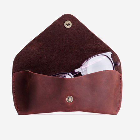 Merlot | Leather sunglasses case with snap closure