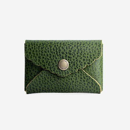 Avocado | Small leather card wallet with scalloped edge