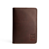 Grizzly | Leather passport case with PLG logo