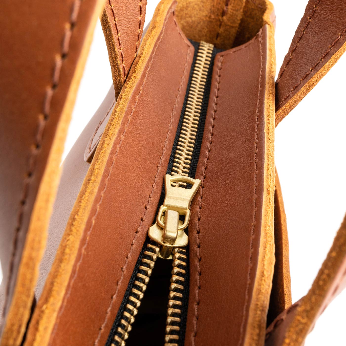 Honey*Zipper | Midsize crossbody tote with handles and a pocket