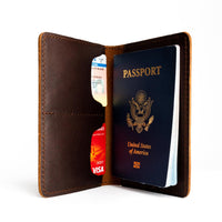 Grizzly | Leather passport case with PLG logo open shot