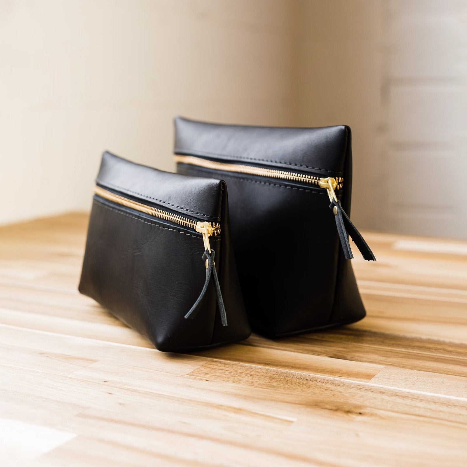 Small leather make online up bag