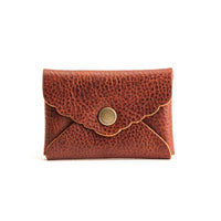 Nutmeg | Small leather wallet with scalloped edge